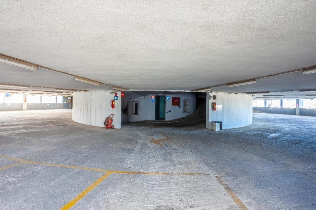 Railway Area Studio Parking Tesalónica Exterior foto
